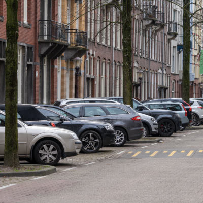 Tussen aankomst en beleving: hoe infrastructuur de stadservaring kleurt